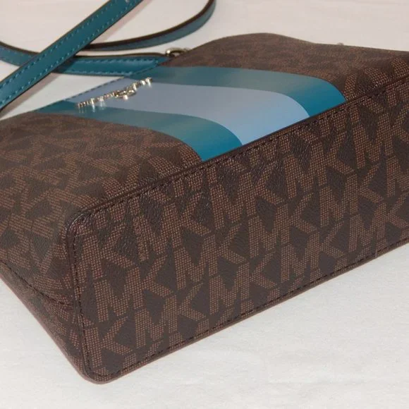 NWT MICHAEL KORS MK MONOGRAM Center Stripe CINDY LG Dome CHAIN XBODY BAG Cyan